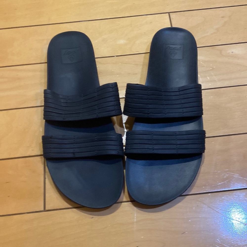 Reef sandals
